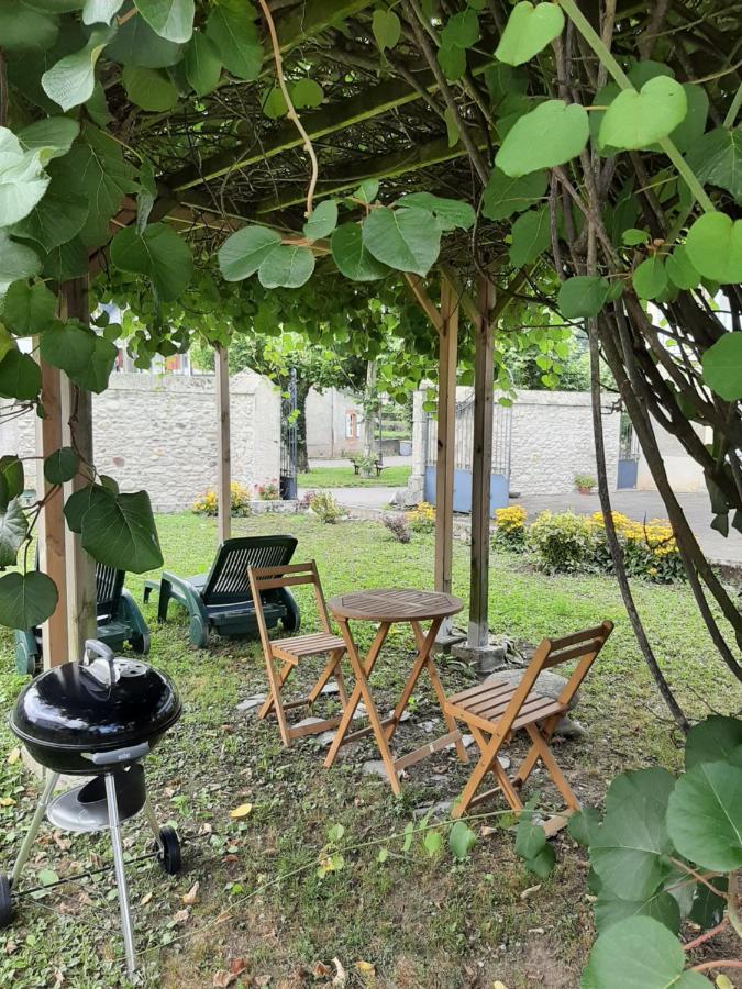 Bel Appartement Renove Dans Maison Bigourdane Pouzac Eksteriør billede